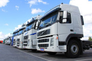 How Tracking Devices are Enhancing the Logistics Industry in 2025
