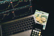 Mastering Finances with Fintech: A Guide to Smart Money Management